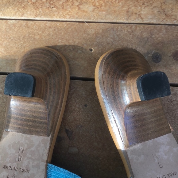 Eric Javits sandals - Picture 2 of 2